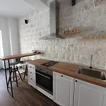 아파트 Kut *