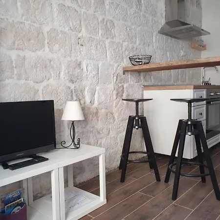 Kut Apartmán Vis